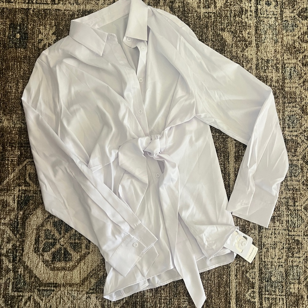 White Collared Button up Knot front tie Shirt